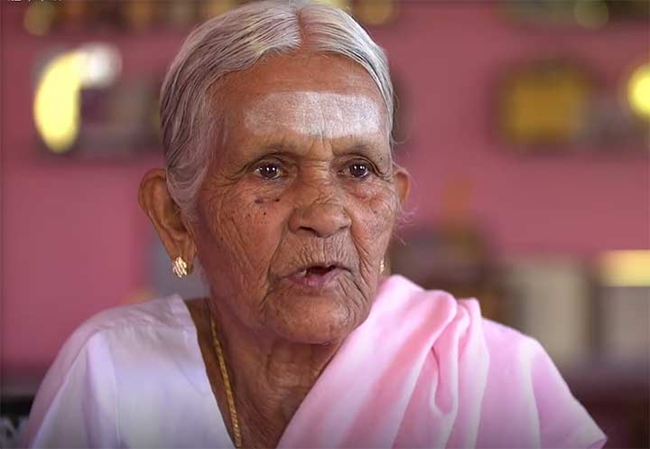 インドの98歳ヨガインストラクター