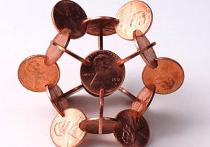 コインを組み立てた幾何学アート