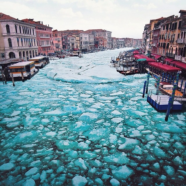 ヴェネチアの運河が凍ってしまったら